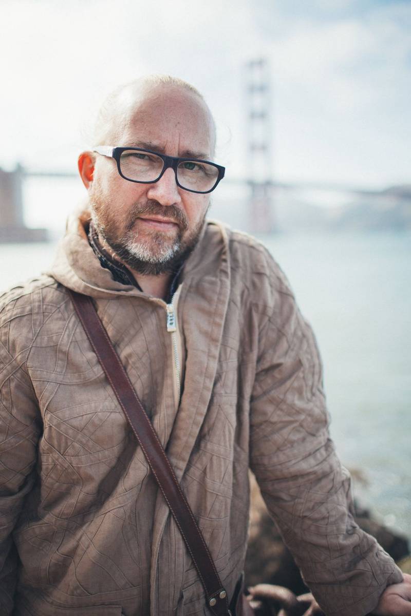 Владимирский дизайнер одежды премиум-класса Андрей Перескоков на днях возил свои наряды на показ в Сан-Франциско. Там состоялось открытие интеллектуального казино, по типу российского “Что? Где? Когда?”