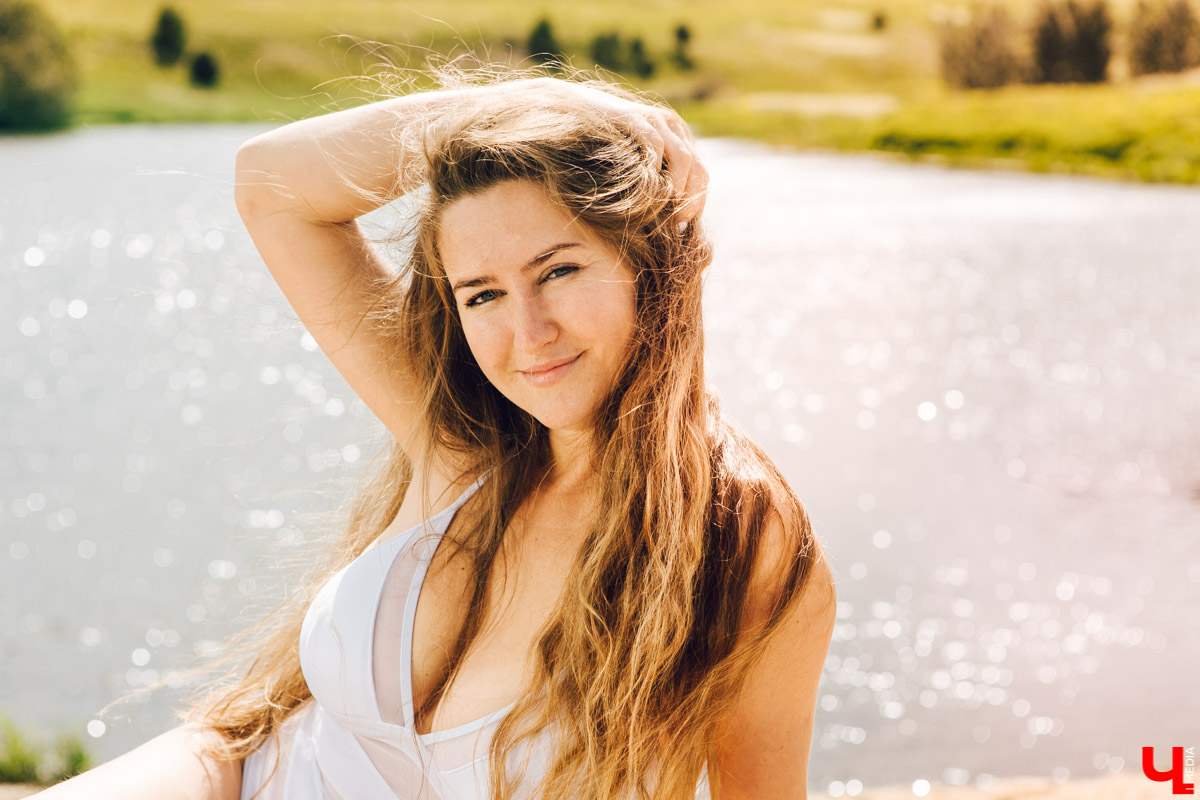 Гибкое тело: Аня Рябиничева разгоняет лето