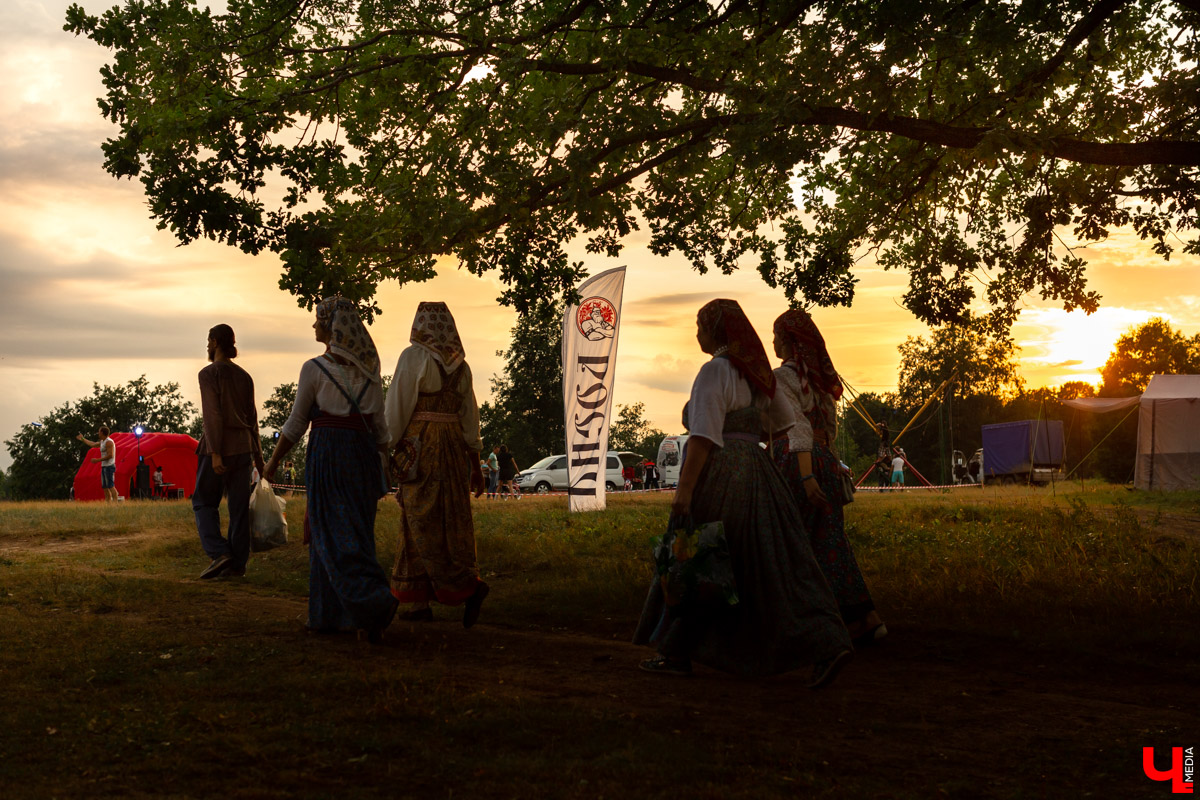 4 и 5 августа в Загородном парке на берегу озера Глубокое прошел фестиваль Спорта и здорового образа жизни. Он собрал больше 500 участников из разных городов