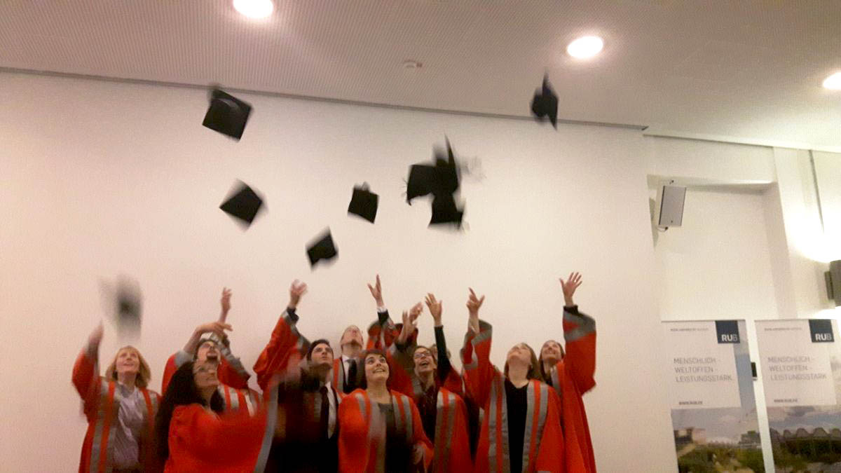 Владимирец Егор Дзюбенко живет в Германии и руководит научными исследованиями. В интервью биофизик рассказал о работе за границей и особенностях быта