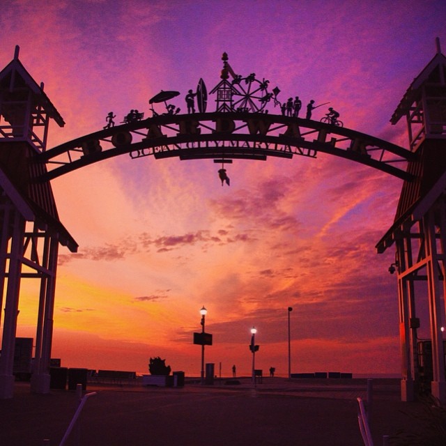 Анастасия Ковальская несколько лет подряд уезжает летом работать в Америку. Корреспондент “Ключ-Медиа” поговорила с девушкой о жизни за океаном, кредитах, работе и американской мечте