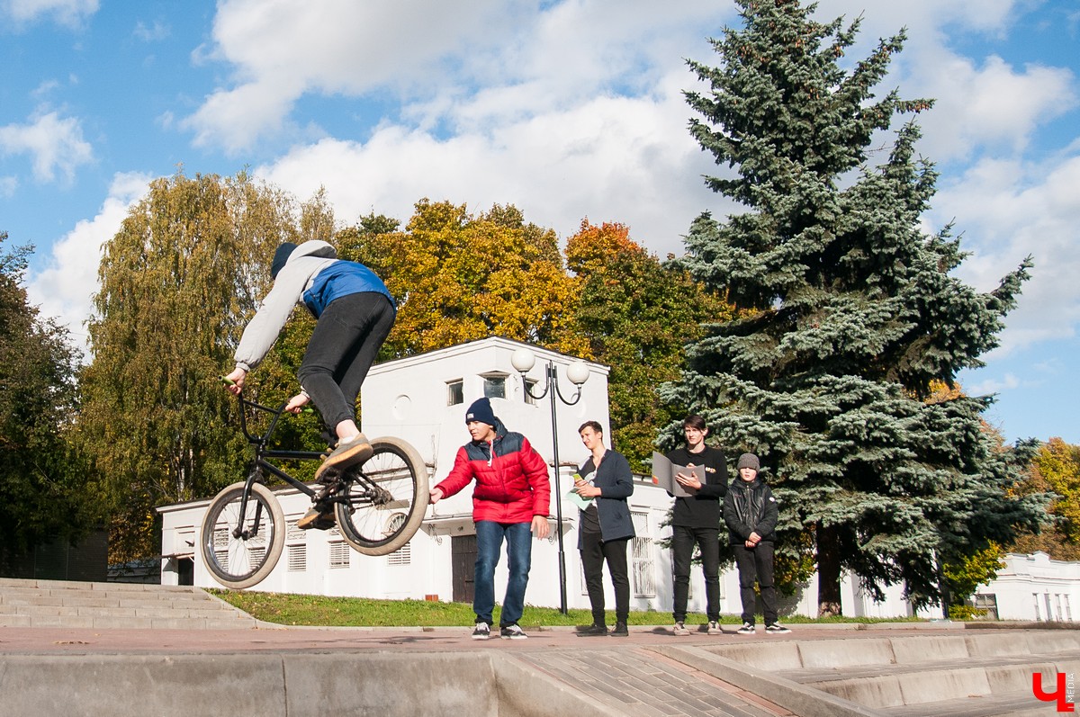 Трюки на велосипедах