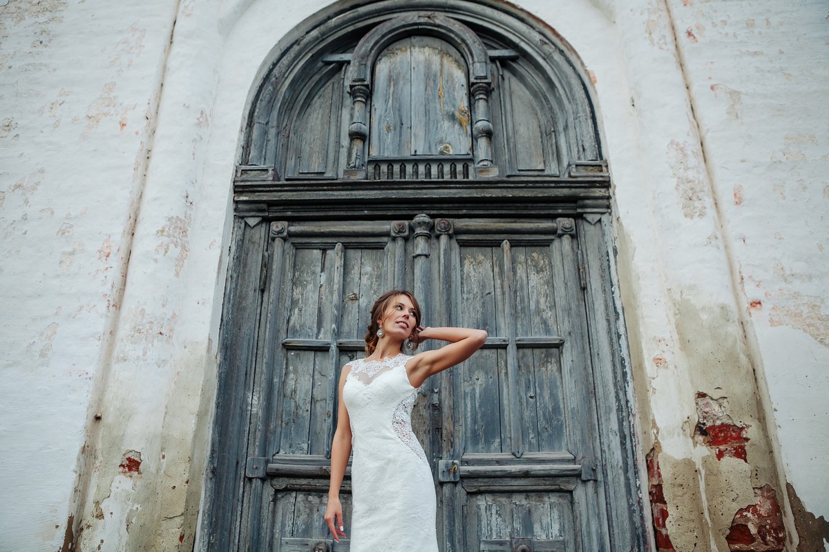 Владимирцы Наталья и Максим Рыжовы поделились с журналистом “Ключ-Медиа” своей историей любви. Максим сделал предложение любимой на 65-м этаже Москва-Сити, а со свадьбы молодожены сразу улетели на другой континент