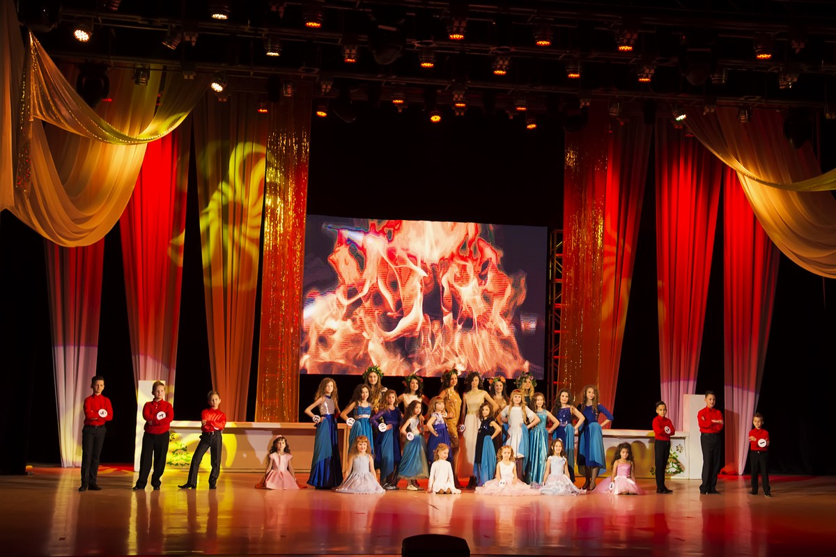 17 октября 2018 года исполнился 21 год модельному агентству “Жанна”. Накануне этого праздника мы пообщались с Жанной Згребновой, основательницей, руководительницей и вдохновительницей агентства