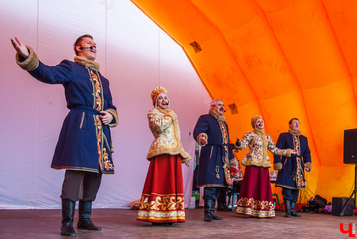 6 октября в Суздале прошла Традиционная Евфросиньевская ярмарка. Мероприятие собрало продавцов и производителей разных товаров из Суздаля и соседних городов