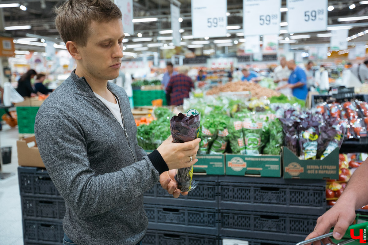 Готовим стейк стриплойн в студии Roulet вместе с шефом Дмитрием Орловским и диджеем Европы плюс Дмитрием Глазковым