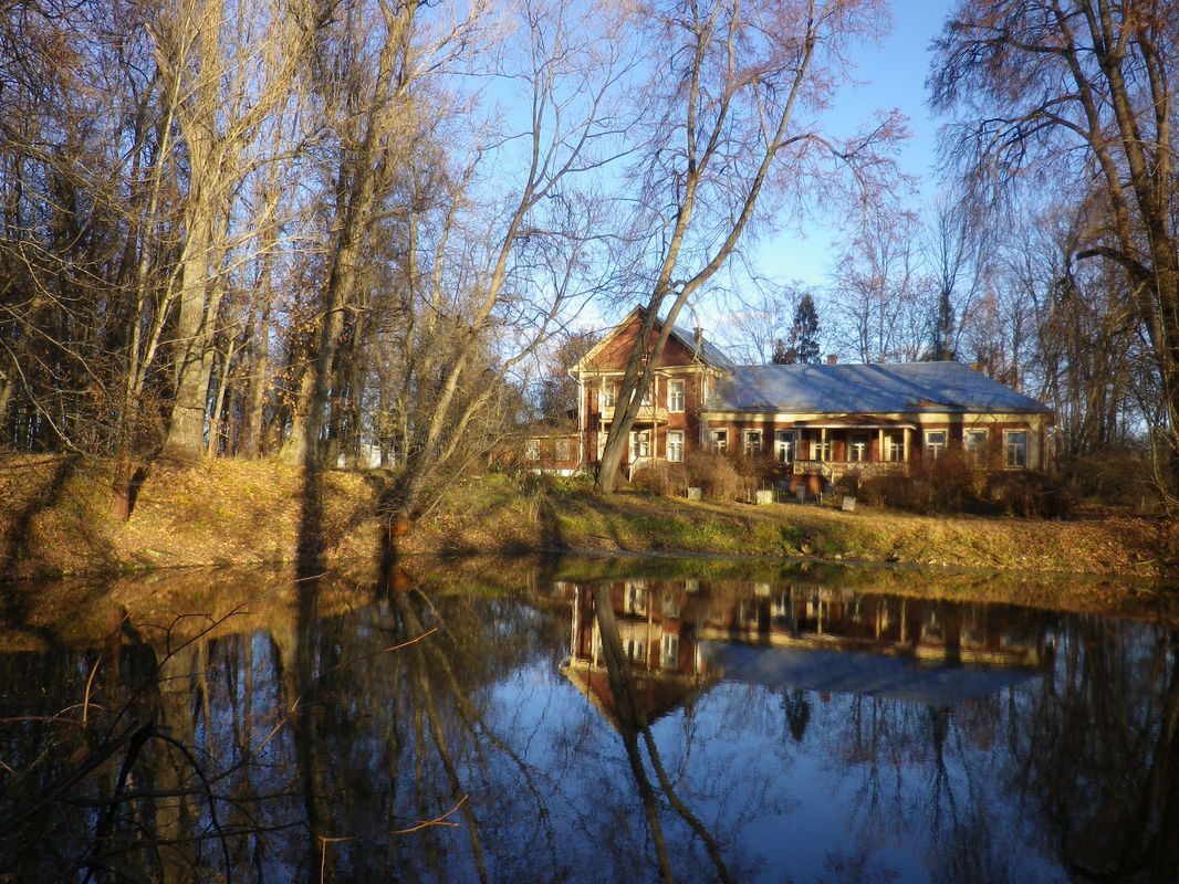 По Владимирской и Калужской области пройдет новый туристический маршрут “Россия – родина космонавтики”. У нас в него войдут два символичных места – мемориал на месте гибели Юрия Гагарина и усадьба Николая Жуковского