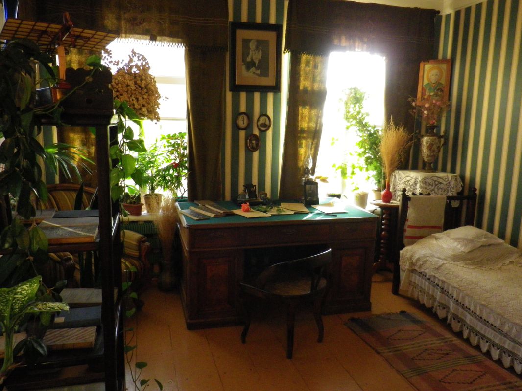 По Владимирской и Калужской области пройдет новый туристический маршрут “Россия – родина космонавтики”. У нас в него войдут два символичных места – мемориал на месте гибели Юрия Гагарина и усадьба Николая Жуковского