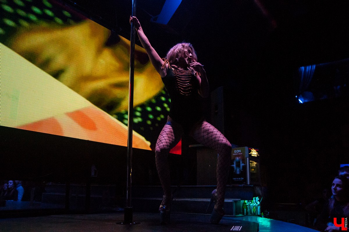 28 сентября во Владимире прошел чемпионат по Pole dance 2018. Победительницей стала Анастасия Маврина