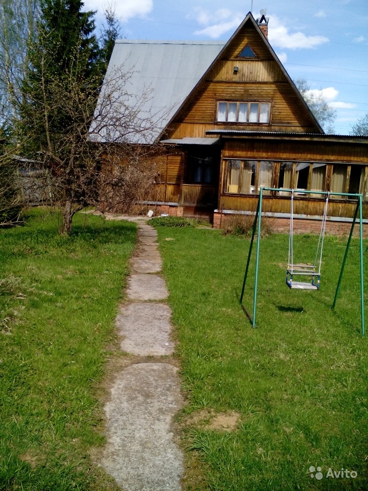 Снять дачу на лето: бассейн, лес, пруд, караси прилагаются