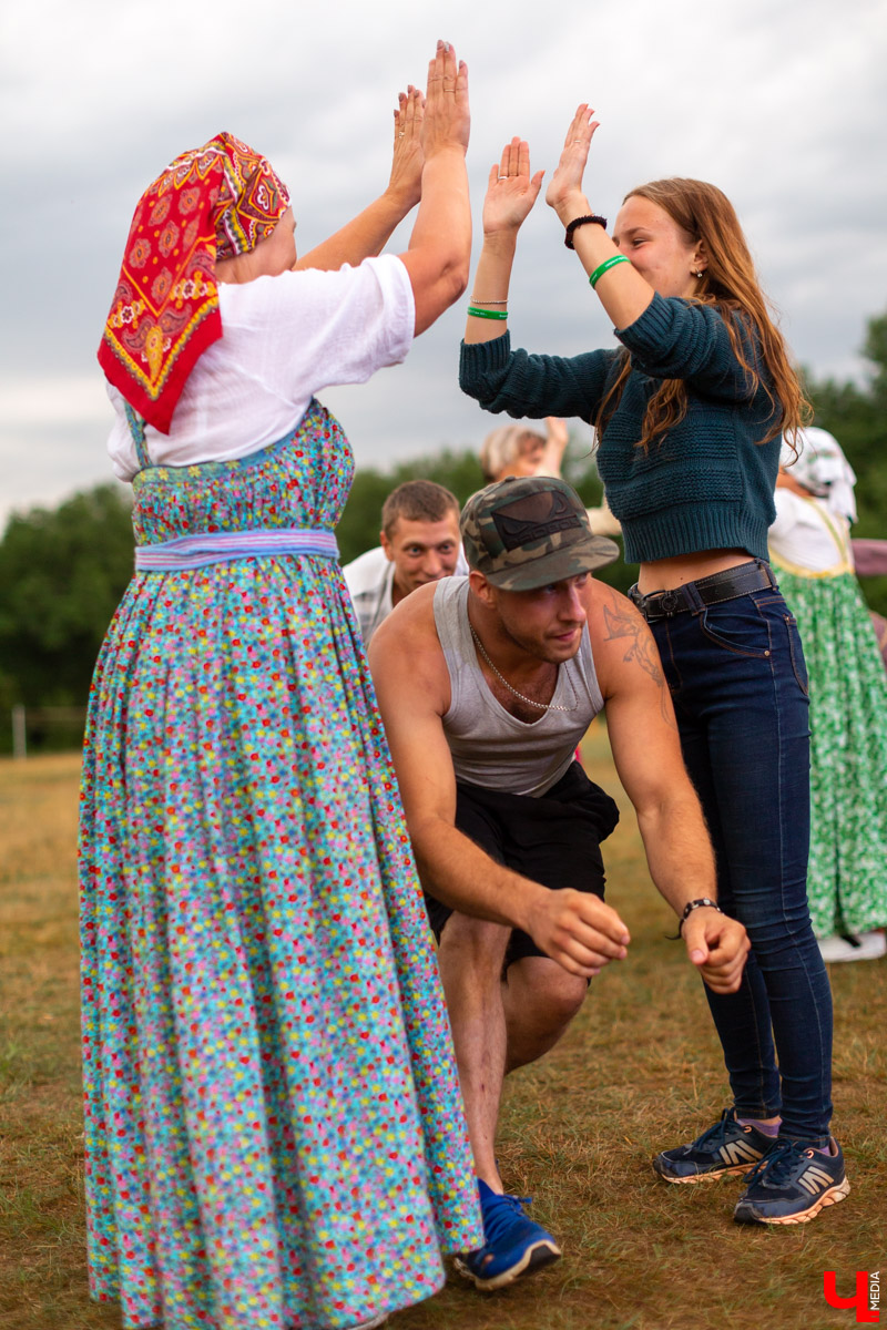 4 и 5 августа в Загородном парке на берегу озера Глубокое прошел фестиваль Спорта и здорового образа жизни. Он собрал больше 500 участников из разных городов