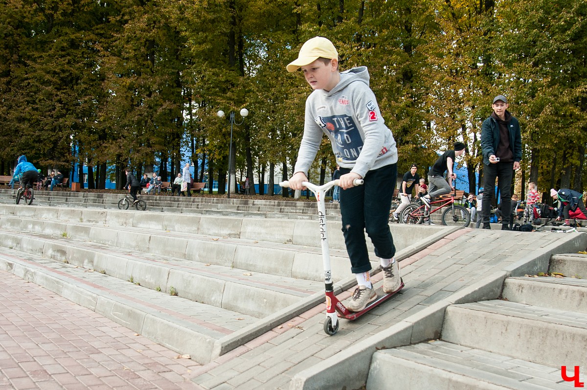 Опасные трюки на самокатах