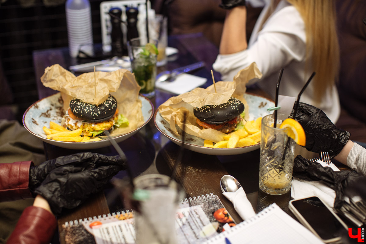 Инста-ужин в "Es. Co. Bar"