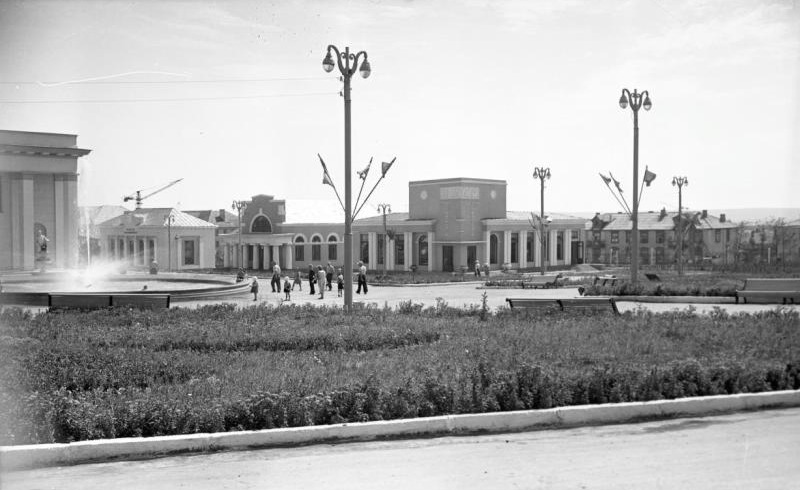 Сначала было Козье поле, затем владимирская ВДНХ, потом парк 850-летия города и Центральный. История одного из любимых мест отдыха во Владимире