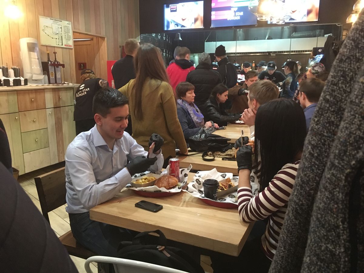 Пробуем на вкус бургеры от Тимати