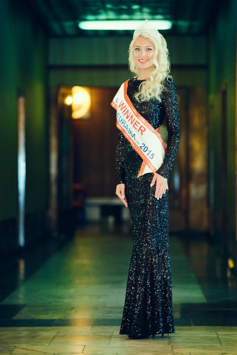 17 октября 2018 года исполнился 21 год модельному агентству “Жанна”. Накануне этого праздника мы пообщались с Жанной Згребновой, основательницей, руководительницей и вдохновительницей агентства