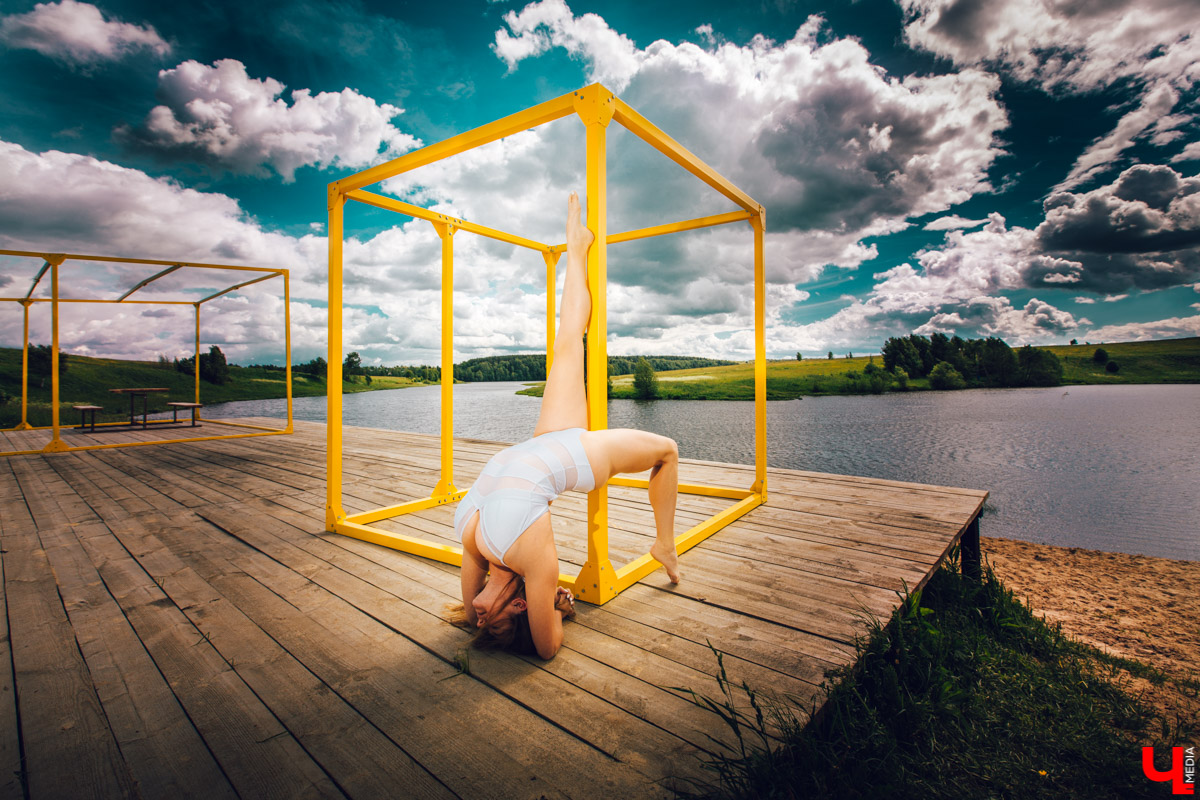 Гибкое тело: Аня Рябиничева разгоняет лето