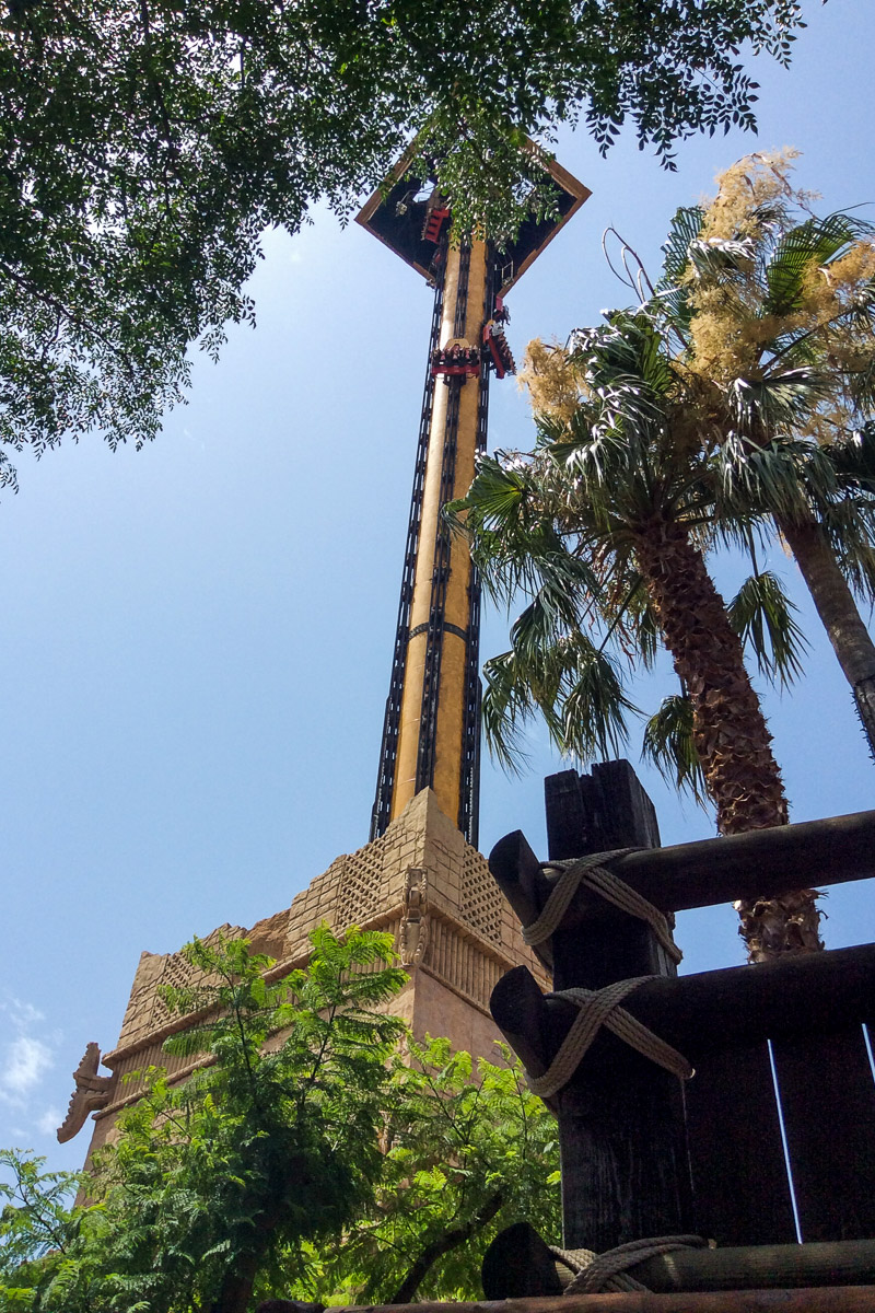 Владимирец Никита Димитрюк побывал в Испании и три дня провел в парке развлечений “Порт Авентура”. Он составил свой рейтинг самых захватывающих аттракционов