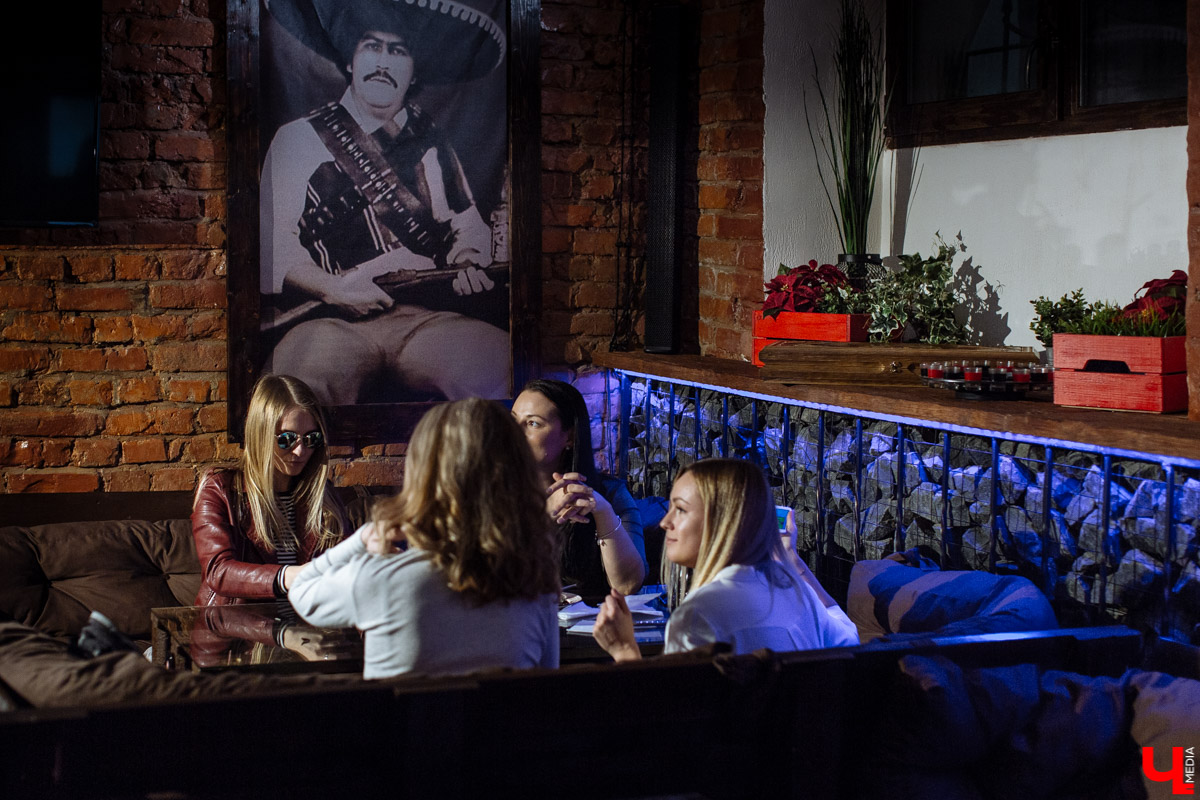 Инста-ужин в "Es. Co. Bar"