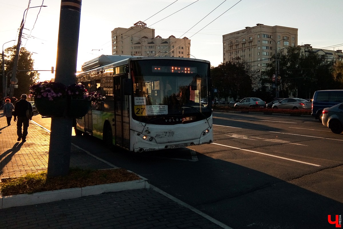 С октября во Владимире изменится маршрут автобусов №21. Транспорт будет ходить по Тракторной улице мимо ТЦ “Мегаторг”