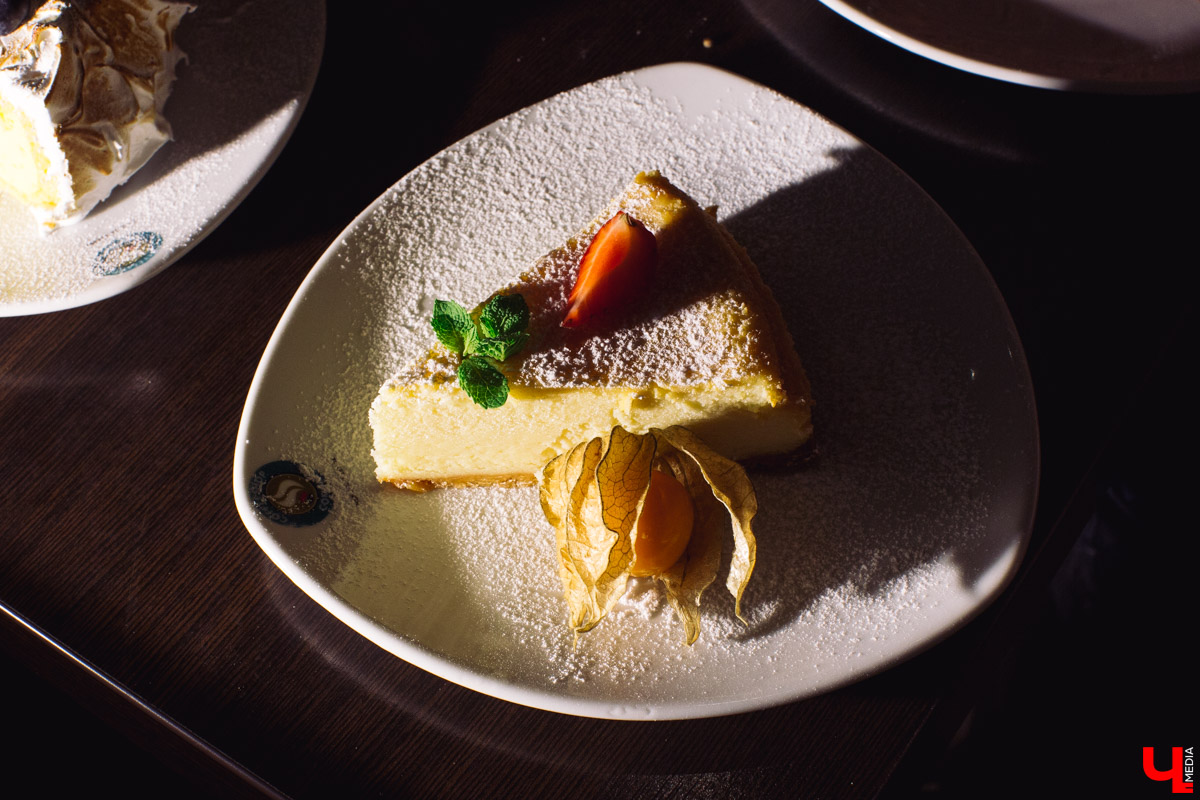 Блогеры из проекта “Инста-ужин” посетили кофейню COFFEESHOP COMPANY во Владимире и попробовали фирменные блюда