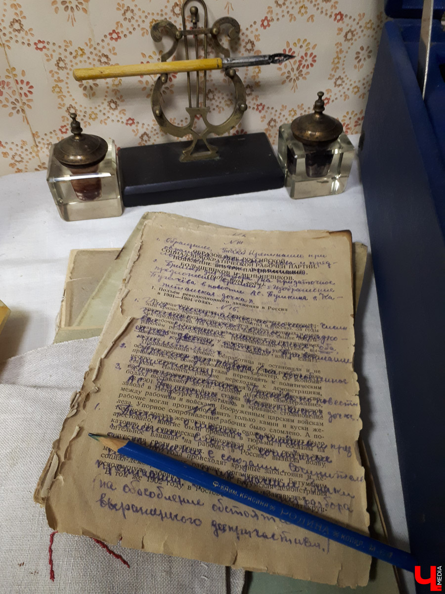 К началу нового учебного года 2018-2019 мы подготовили экскурс в историю владимирской системы образования. Чему учили 200 лет назад, что со временем менялось, и какими были школы в советские годы