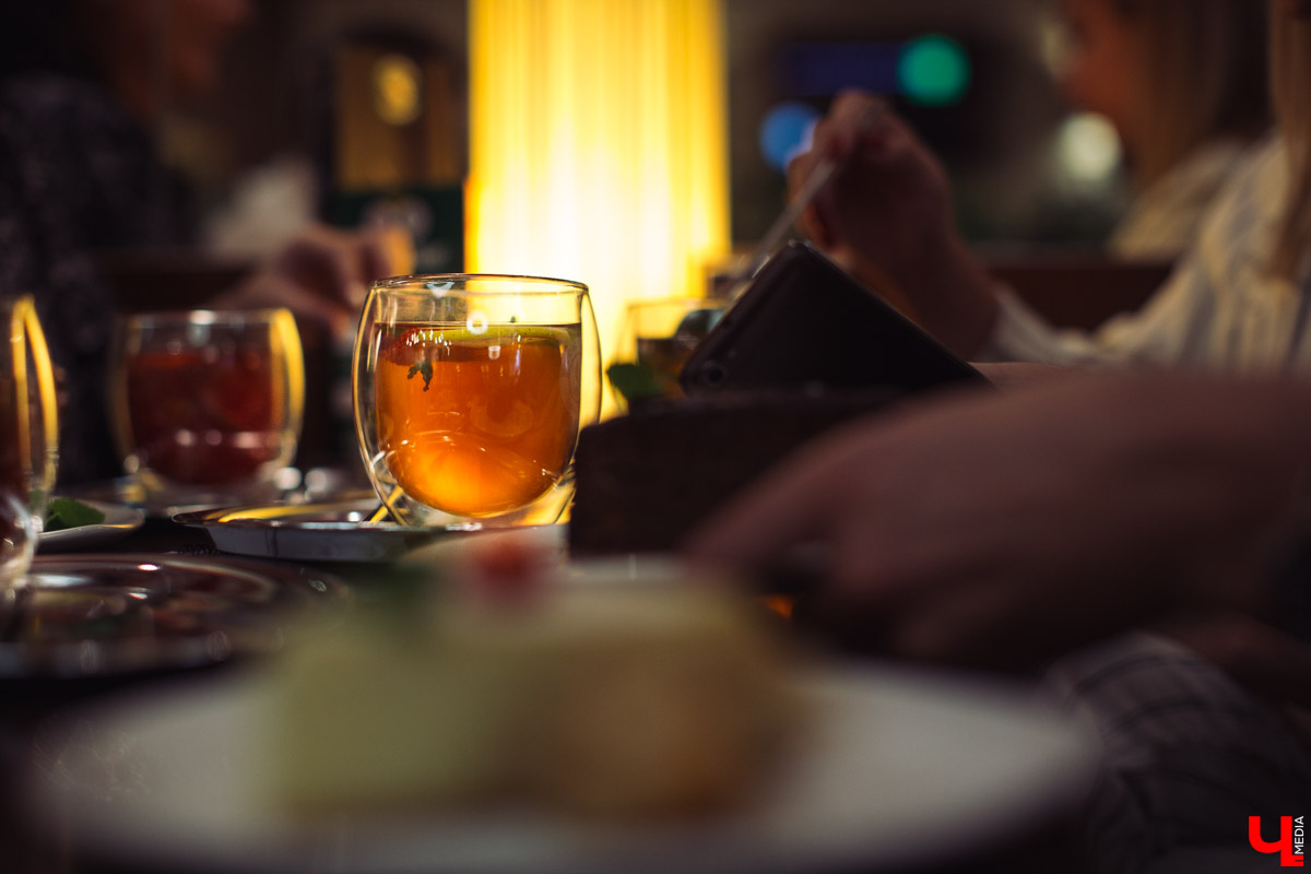 Блогеры из проекта “Инста-ужин” посетили кофейню COFFEESHOP COMPANY во Владимире и попробовали фирменные блюда