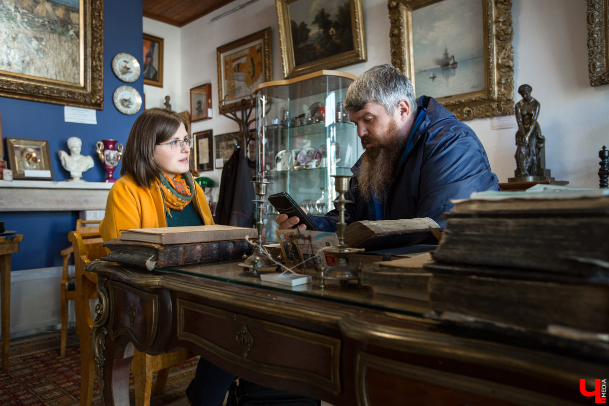 Гид Денис Лапин изучил летописи и старинные изображения и пришел к выводу: под Успенским собором во Владимире хранятся сокровища