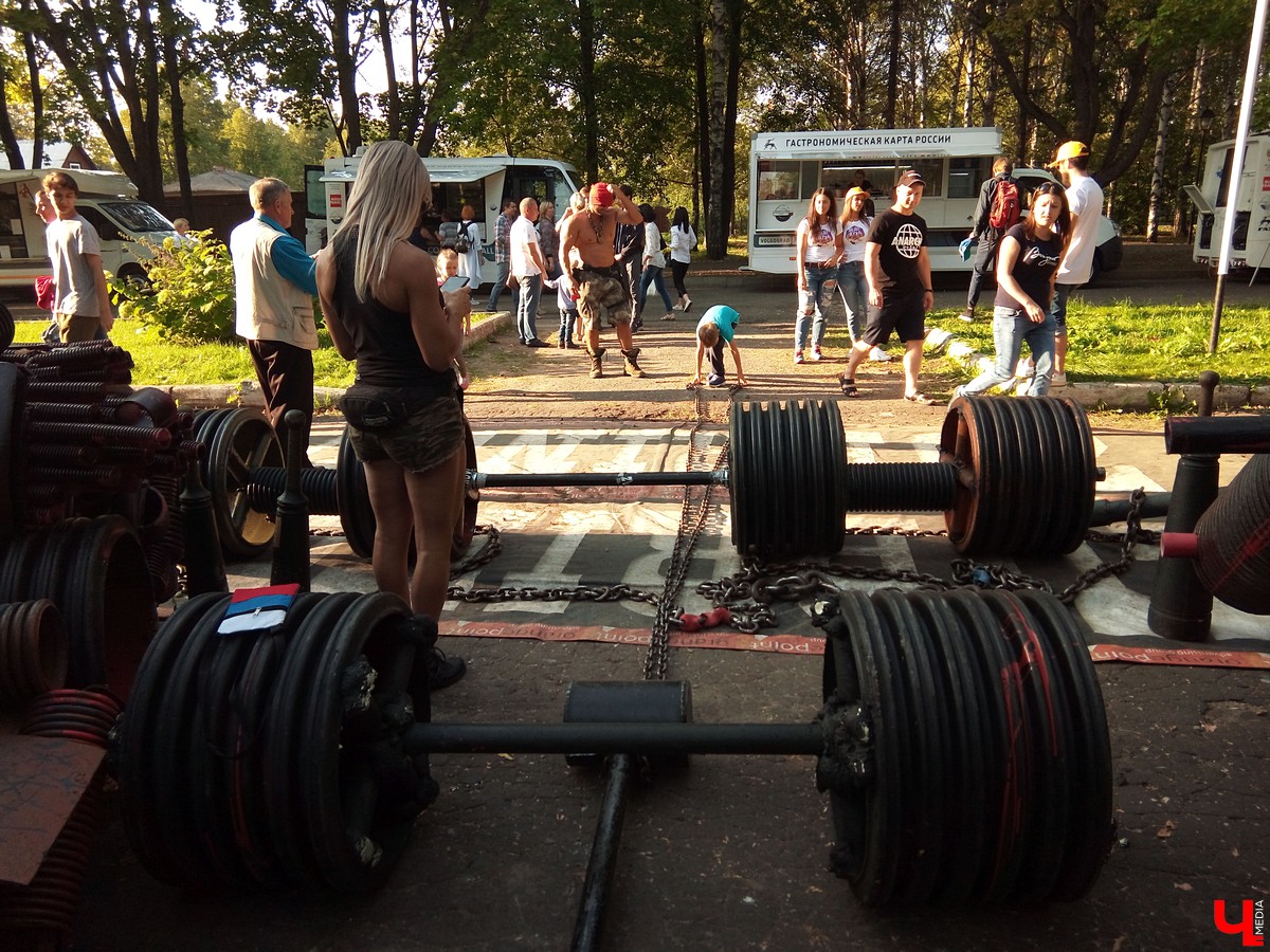 7-8 сентября в Суздале прошел третий фестиваль «Медовуха Fest». В 2018 году медовары привезли ставленый мед, сбитень, безалкогольную медовуху и травяные настои