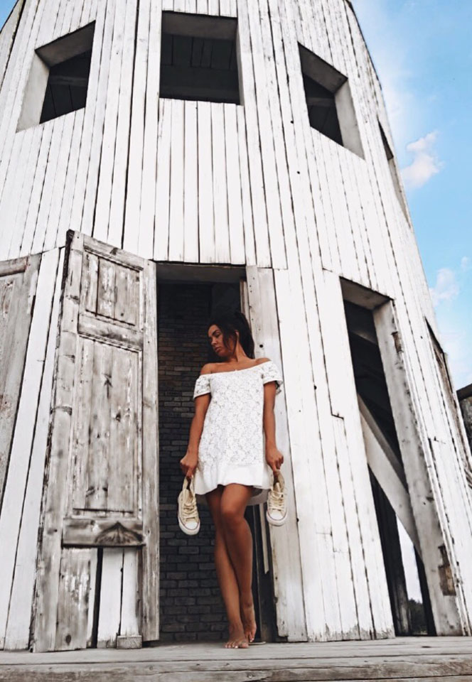 Знакомимся с первой претенденткой на звание “Девушка сентября”. Ее зовут Мария Режевская