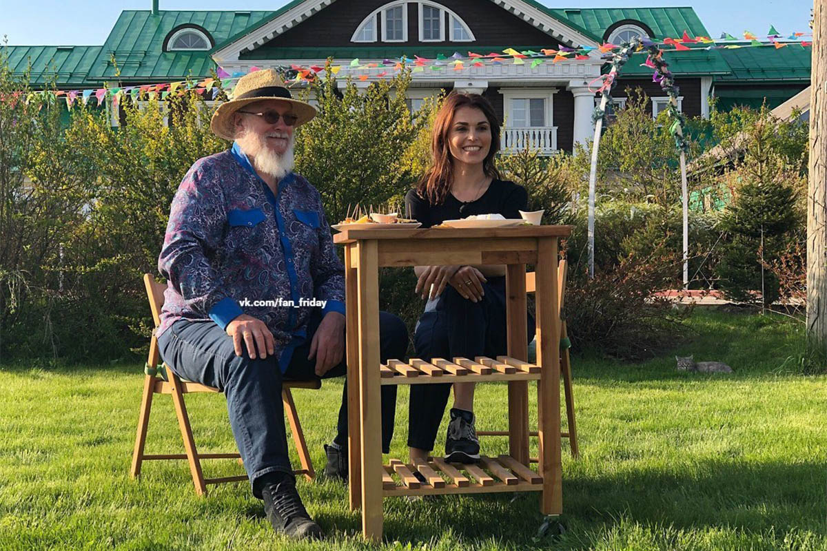 Сати Казанова и Джон Кописки 02.jpg