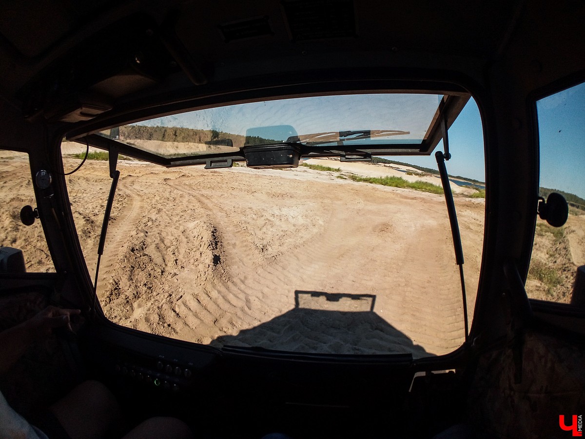 11 августа во Владимире прошел тест-драйв вездехода “Шерп”. Мы прокатились на борту и выяснили, на что способна отечественная техника