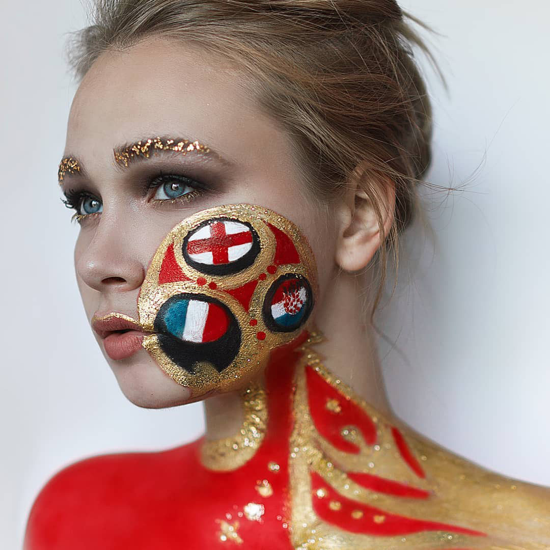 Популярная в «Инстаграм» косплеерша рассказала журналисту «Ключ-Медиа» о том, как создаются яркие фэнтезийные образы, сколько это отнимает времени и денег и приносит ли её аккаунт прибыль