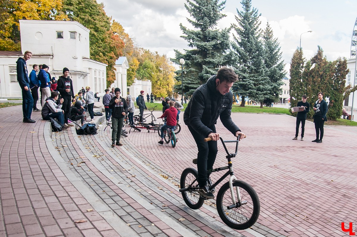 Трюки на велосипедах