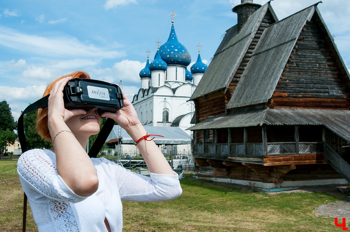 Обзор экскурсии по Суздальскому кремлю в очках виртуальной реальности