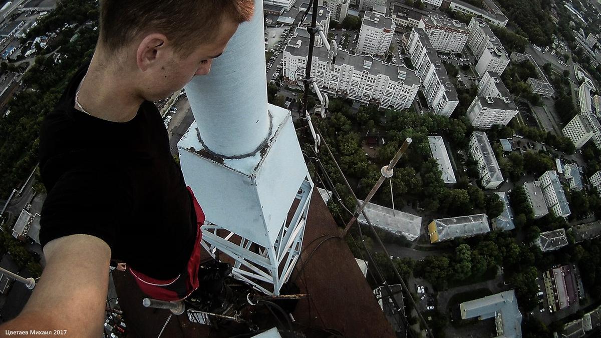 Михаил Цветаев на телевышке