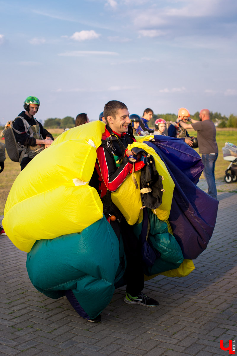 Как подготовиться к первому прыжку с парашютом. Личный опыт посетительницы владимирского аэроклуба