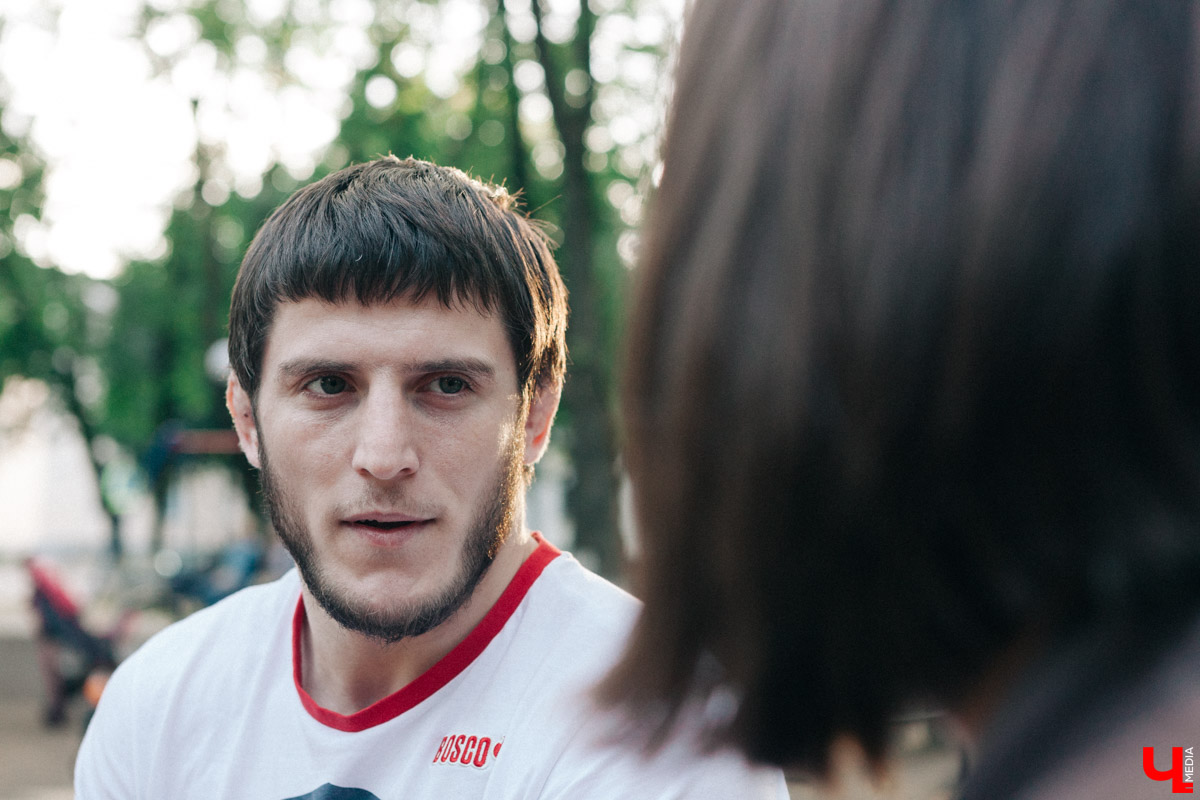 Абуязид Манцигов из Владимира победил на чемпионате России по греко-римской борьбе 2018 года. Спортсмен рассказал корреспонденту “Ключ-Медиа” о решающей схватке, семье и дальнейших планах