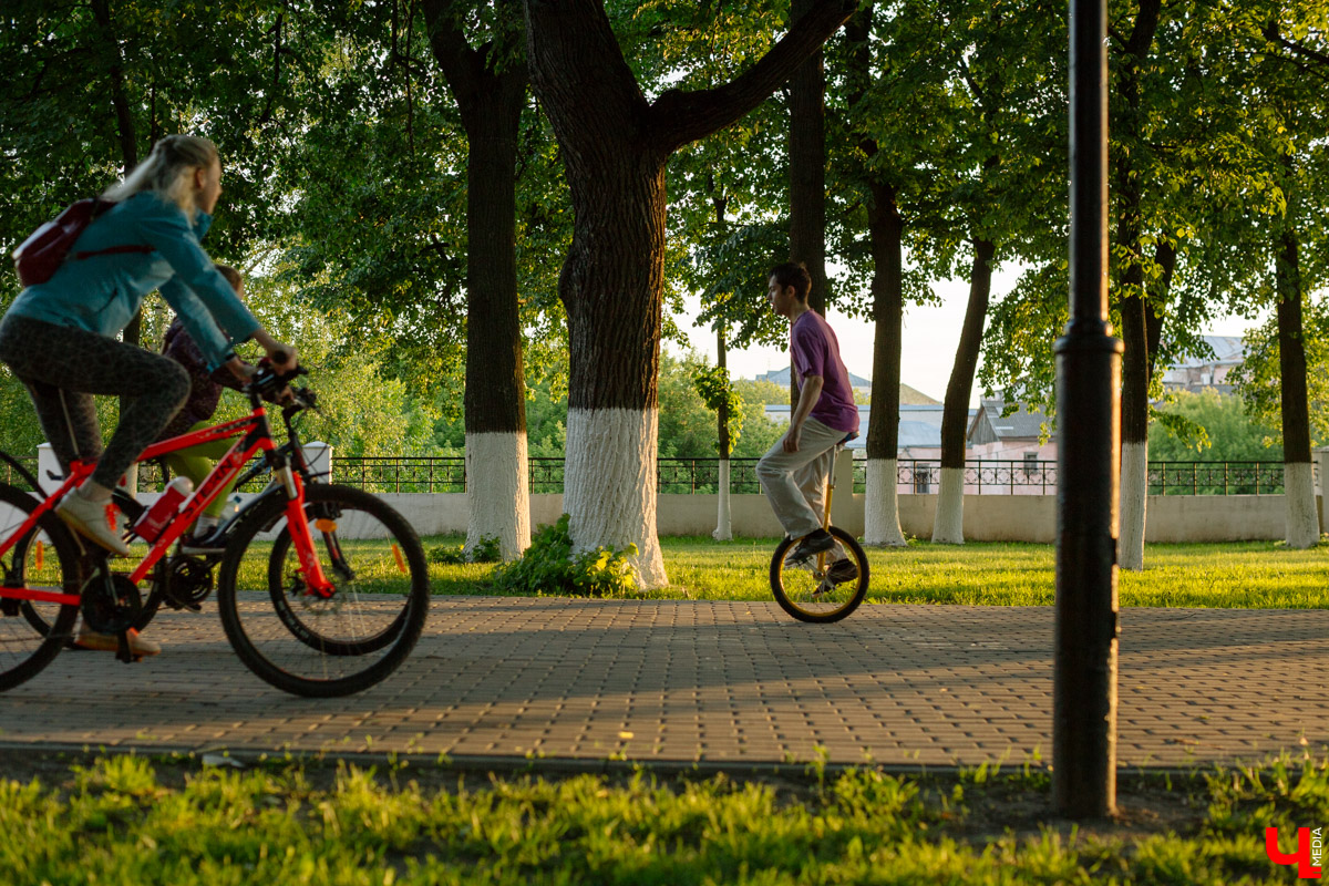 По Владимиру на уницикле