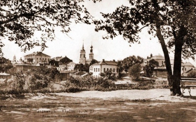 Современная пешеходная зона на улице Георгиевская когда-то выглядела совсем иначе. Историю ее становления и развития можно проследить в исторической сводке, которую “Ключ-Медиа” подготовил специально для вас