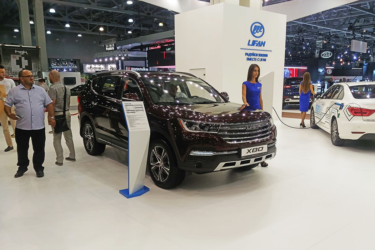 С 31 августа по 9 сентября в Крокус Экспо проходил Московский международный автомобильный салон 2018. Автоэксперт Андрей Даведьянов побывал на выставке и рассказал о том, что ждет автолюбителей в недалеком будущем