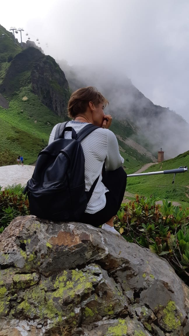 Массажист из Владимира Ольга Матвеева переехала в Сочи и рассказала, как это сказалось на её здоровье, нравится ли ей новое место жительства и чем там можно заняться в свободное время