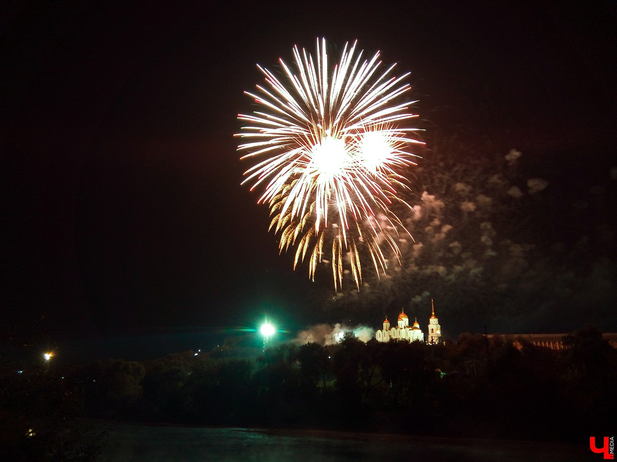 25 августа во Владимире праздновали День города. Какими увидели торжества люди? Мы собрали самые интересные, на наш взгляд, фотографии из Инстаграм
