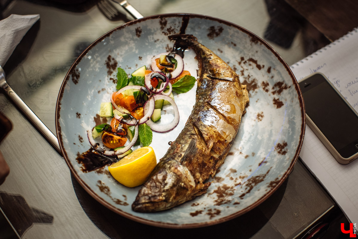 Инста-ужин в "Es. Co. Bar"