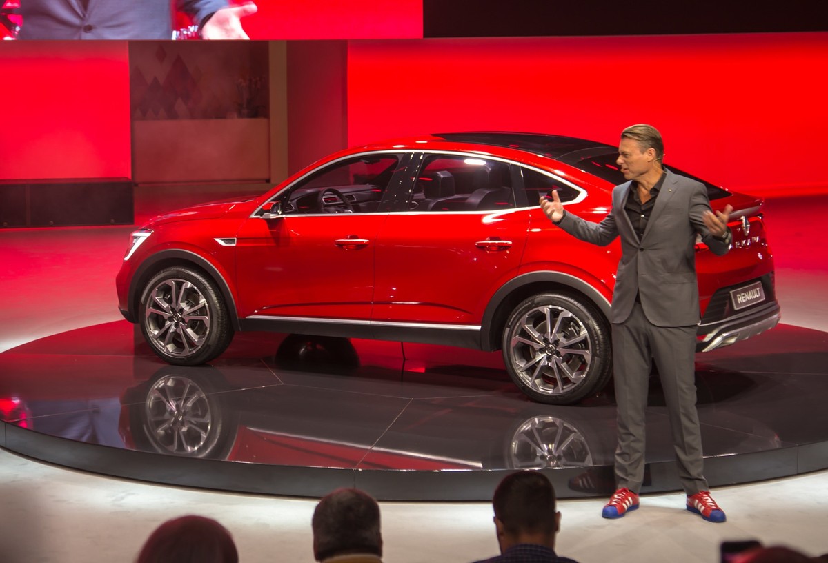 С 31 августа по 9 сентября в Крокус Экспо проходил Московский международный автомобильный салон 2018. Автоэксперт Андрей Даведьянов побывал на выставке и рассказал о том, что ждет автолюбителей в недалеком будущем