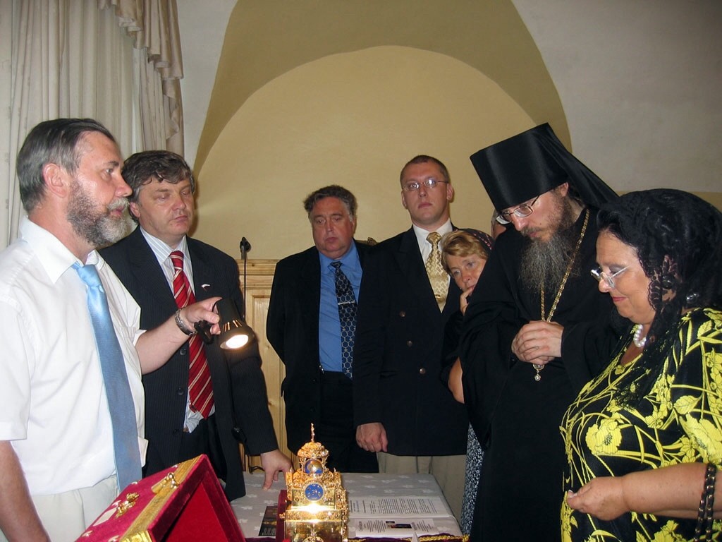 Интервью с ювелиром Сергеем Карелиным Владимирский ювелир Сергей Карелин, создатель «Часов для планеты Земля», рассказал журналисту «Ключ-Медиа» о новом грандиозном замысле