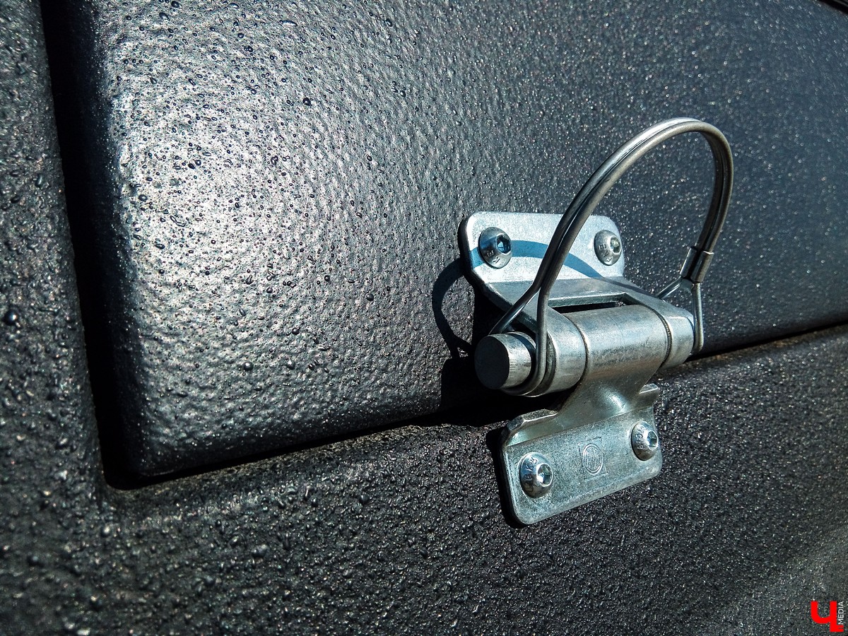 11 августа во Владимире прошел тест-драйв вездехода “Шерп”. Мы прокатились на борту и выяснили, на что способна отечественная техника