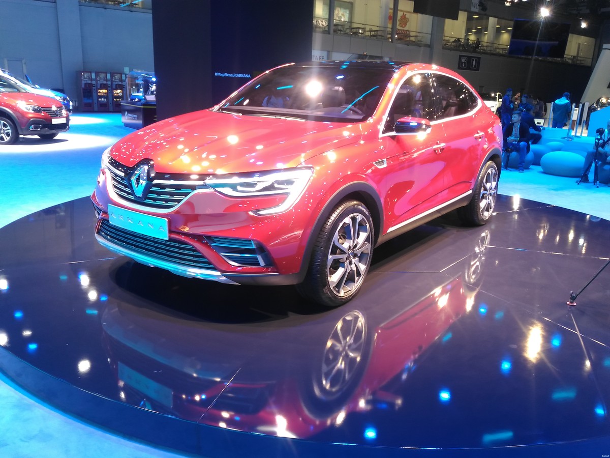 С 31 августа по 9 сентября в Крокус Экспо проходил Московский международный автомобильный салон 2018. Автоэксперт Андрей Даведьянов побывал на выставке и рассказал о том, что ждет автолюбителей в недалеком будущем