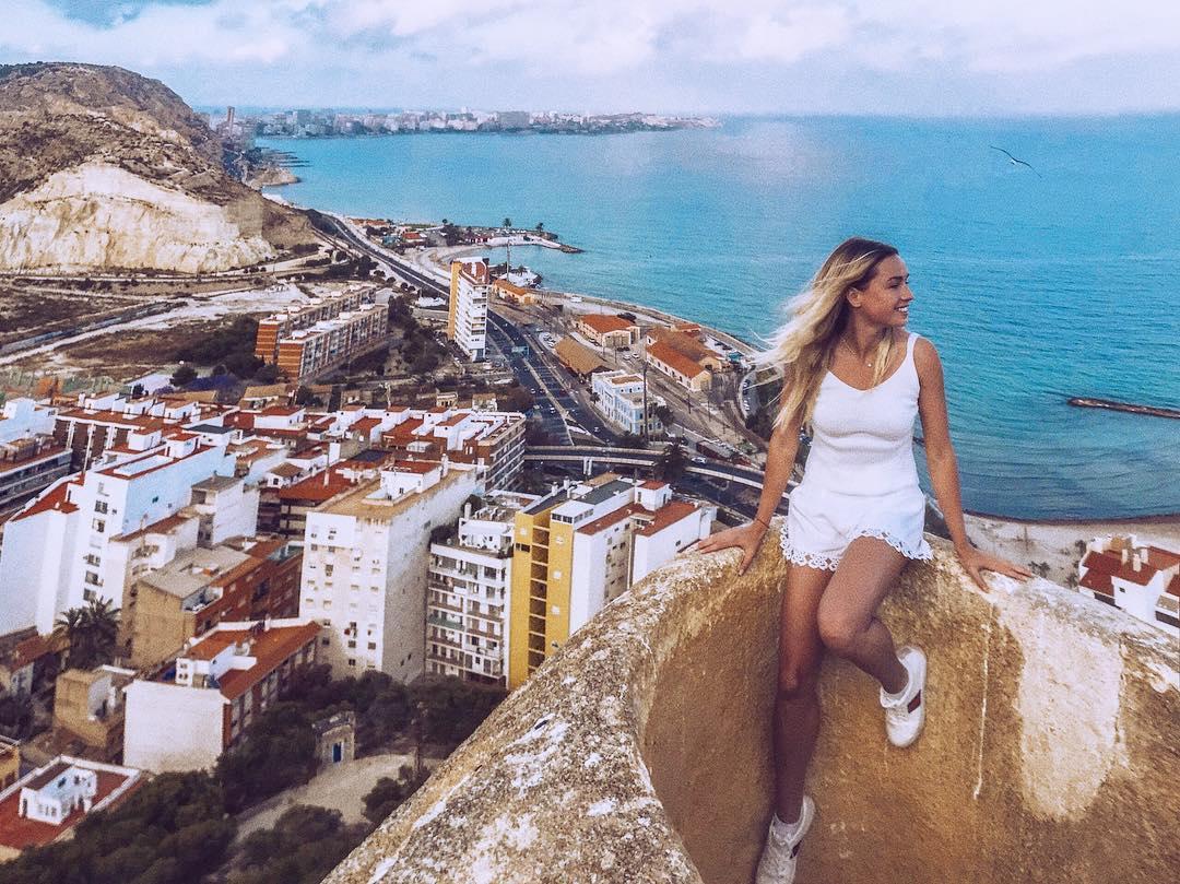 Юлия Лисич из Владимира уехала жить в Испанию и рассказала про отрицательные моменты жизни на Средиземном море