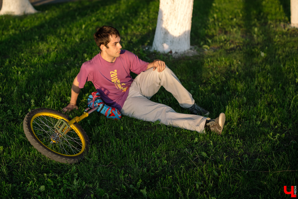 По Владимиру на уницикле